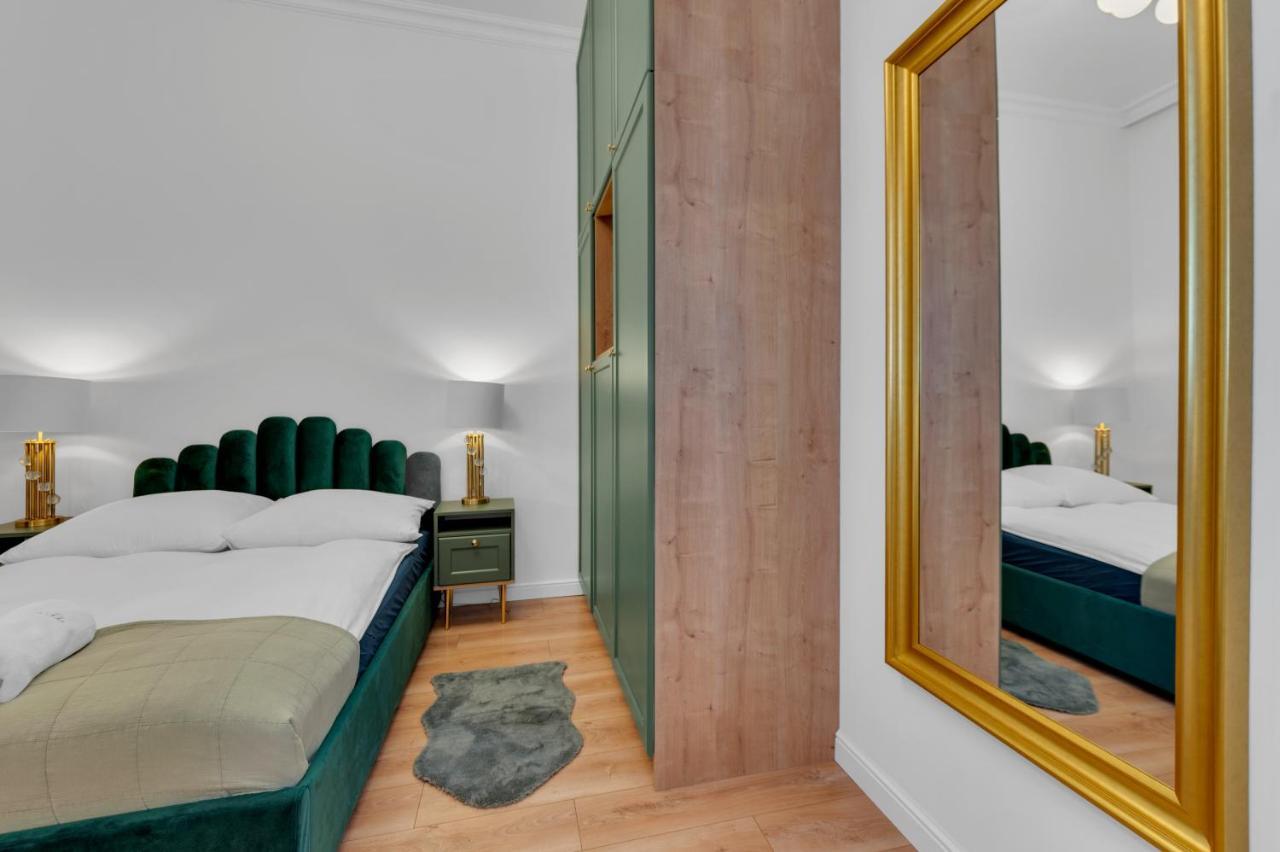 Polonia Apartment Centrum Z Miejscem Parkingowym Lodz  Ngoại thất bức ảnh