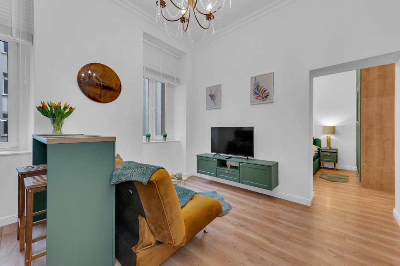 Polonia Apartment Centrum Z Miejscem Parkingowym Lodz  Ngoại thất bức ảnh