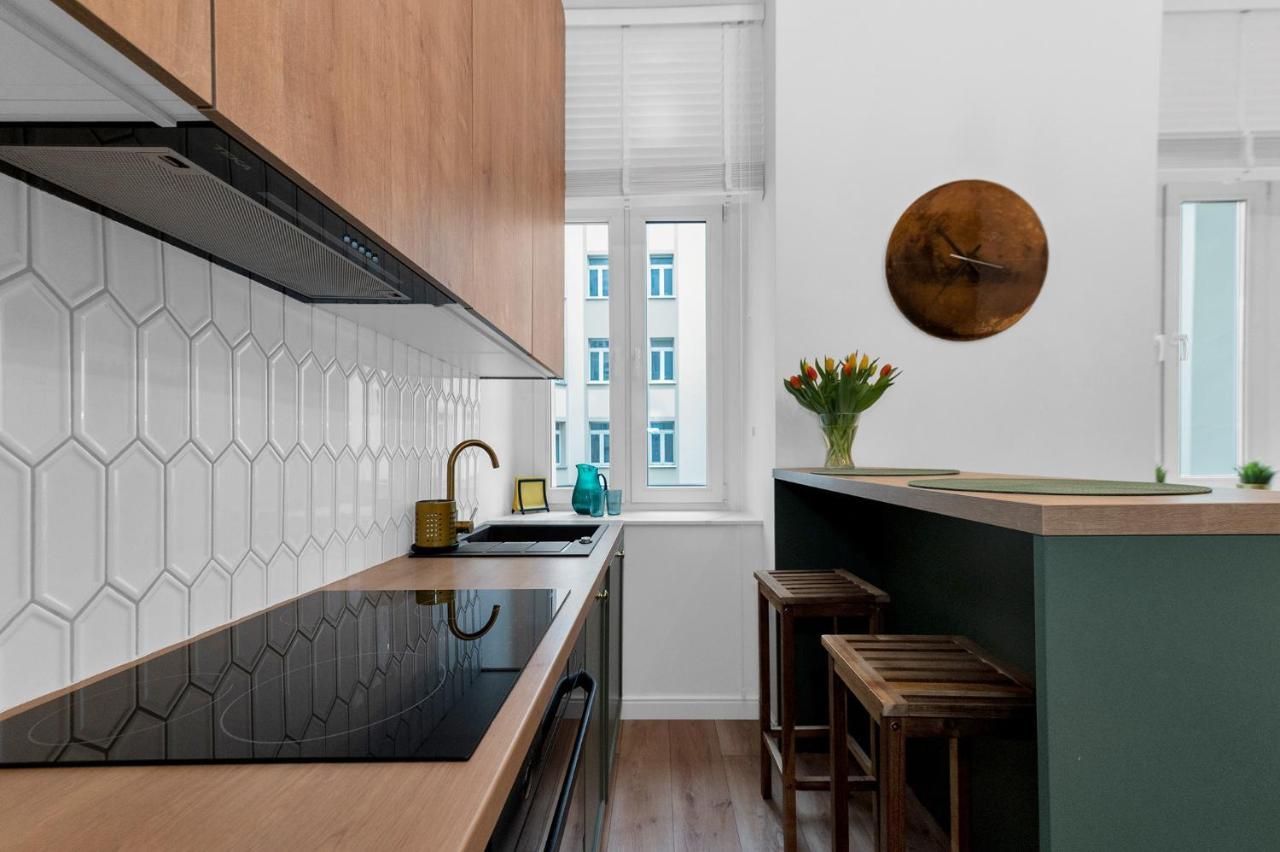 Polonia Apartment Centrum Z Miejscem Parkingowym Lodz  Ngoại thất bức ảnh